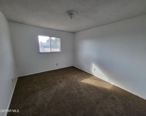 201 Moon River Lane, El Paso, TX 79912