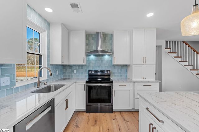 181 Peach Orchard Drive, Honea Path, SC 29654