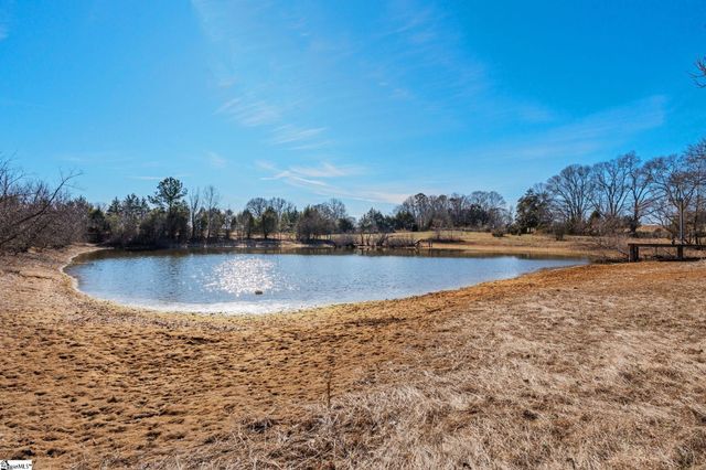181 Peach Orchard Drive, Honea Path, SC 29654