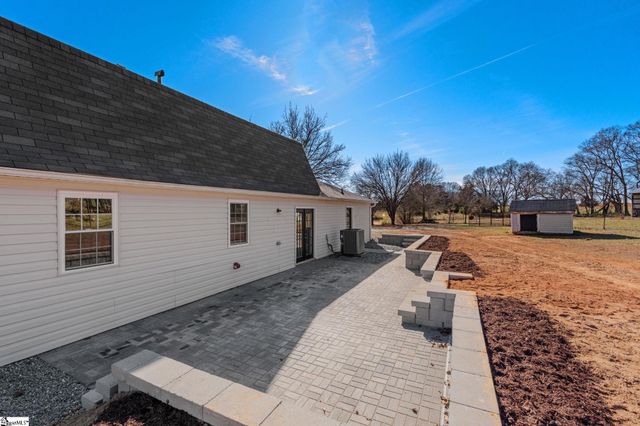 181 Peach Orchard Drive, Honea Path, SC 29654