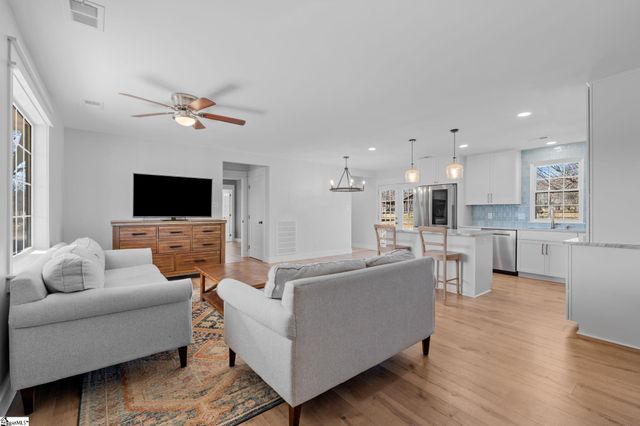 181 Peach Orchard Drive, Honea Path, SC 29654