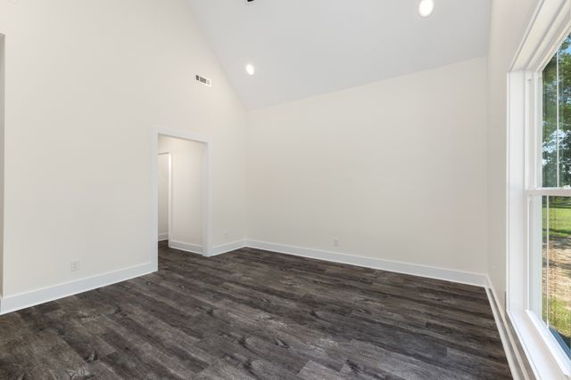 57 Simons Blvd, Morrison, TN 37357