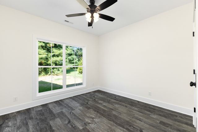 57 Simons Blvd, Morrison, TN 37357