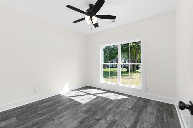 57 Simons Blvd, Morrison, TN 37357