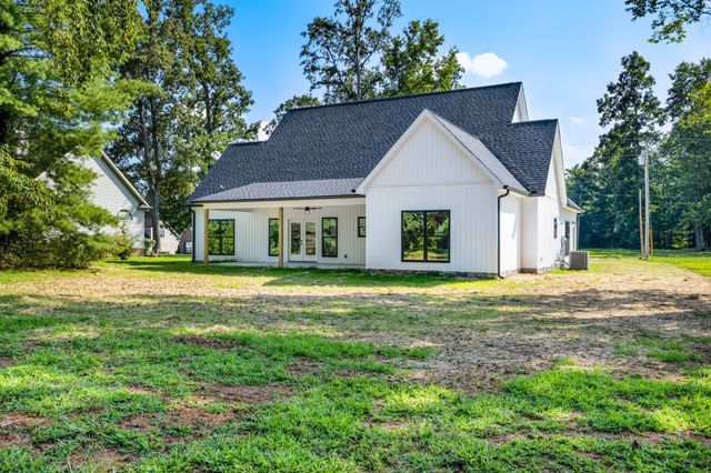 57 Simons Blvd, Morrison, TN 37357