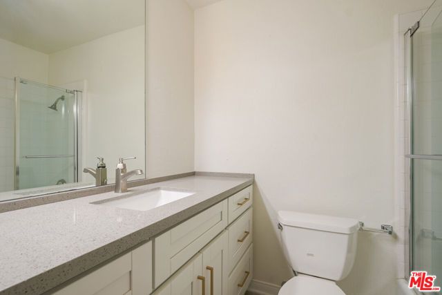 22 Navy Street 103, Venice (los Angeles), CA 90291