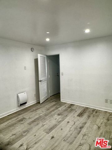 22 Navy Street 103, Venice (los Angeles), CA 90291