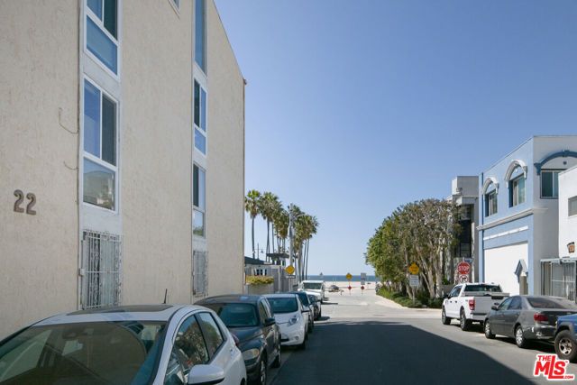 22 Navy Street 103, Venice (los Angeles), CA 90291