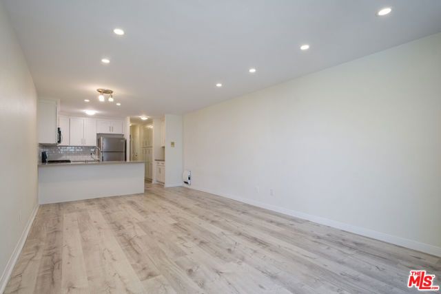 22 Navy Street 103, Venice (los Angeles), CA 90291
