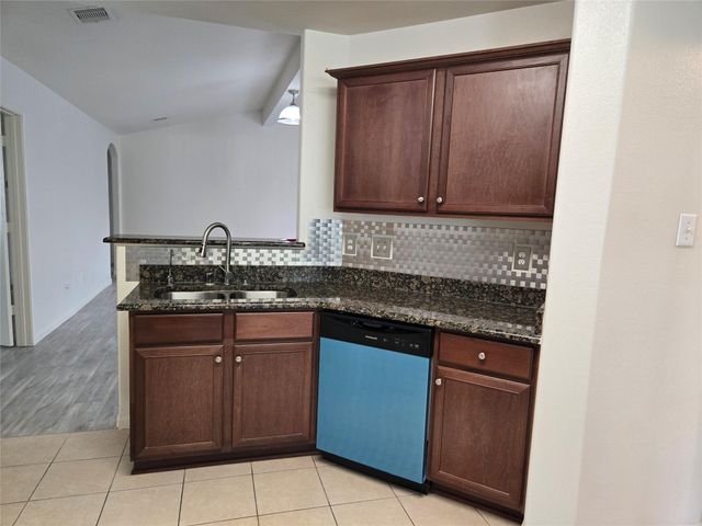 9434 Sapphire Creek Lane, Rosharon, TX 77583