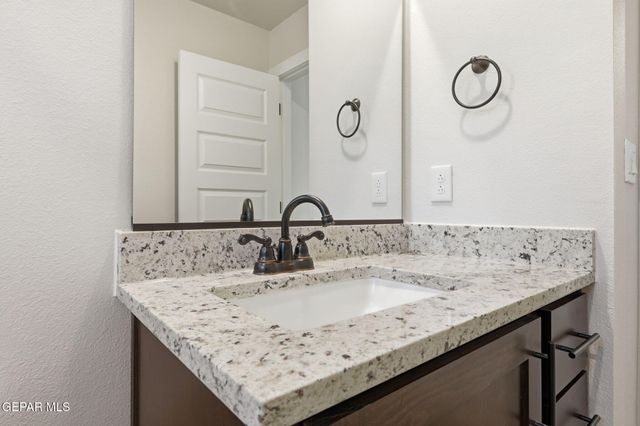 11873 Travesia Place, El Paso, TX 79934