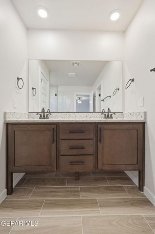 11873 Travesia Place, El Paso, TX 79934