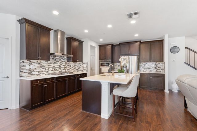 2573 Mead Way, Roseville, CA 95747