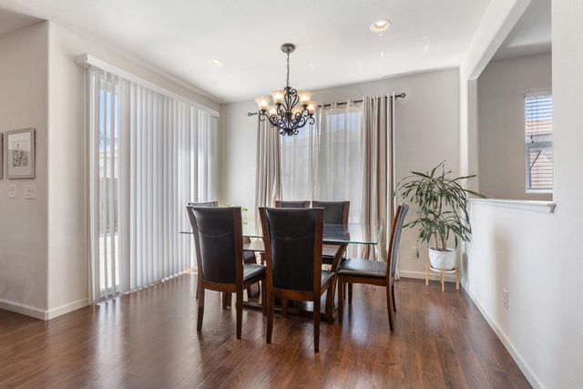 2573 Mead Way, Roseville, CA 95747
