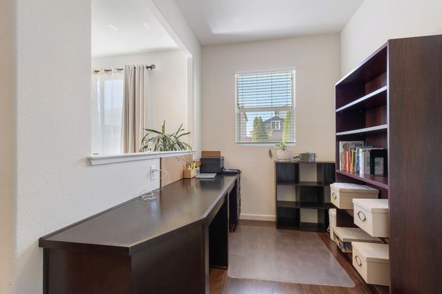 2573 Mead Way, Roseville, CA 95747