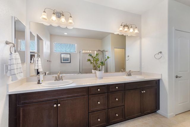 2573 Mead Way, Roseville, CA 95747