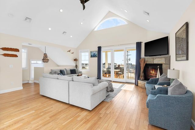 5 Ocean Blvd Unit A2, Hampton, NH 03842