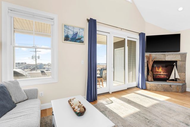 5 Ocean Blvd Unit A2, Hampton, NH 03842