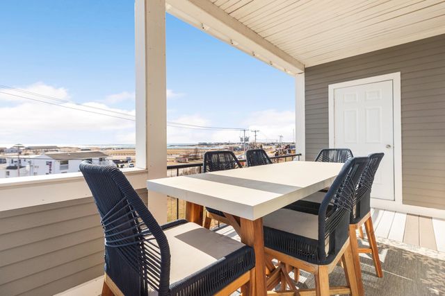 5 Ocean Blvd Unit A2, Hampton, NH 03842