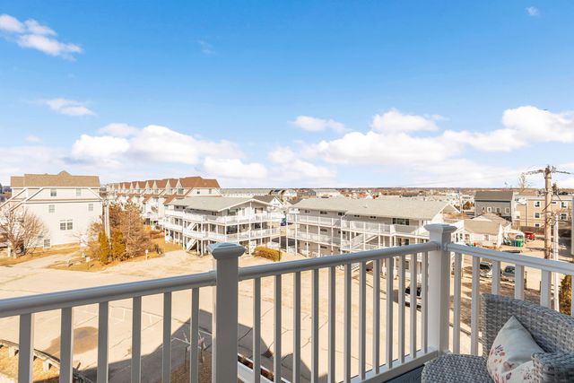 5 Ocean Blvd Unit A2, Hampton, NH 03842