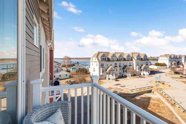 5 Ocean Blvd Unit A2, Hampton, NH 03842