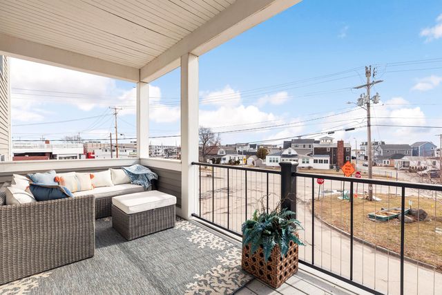 5 Ocean Blvd Unit A2, Hampton, NH 03842