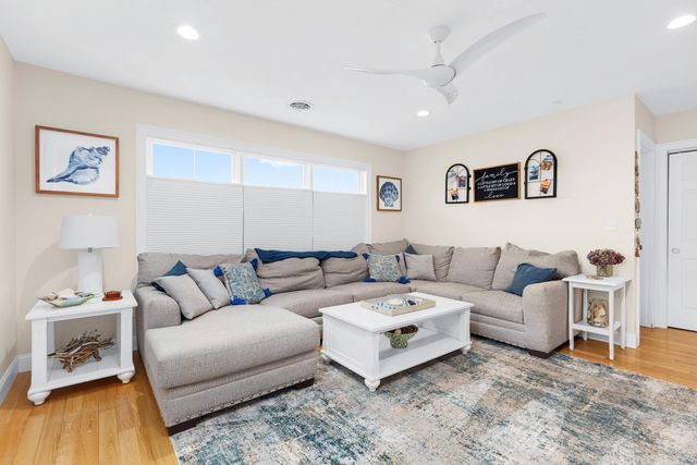 5 Ocean Blvd Unit A2, Hampton, NH 03842