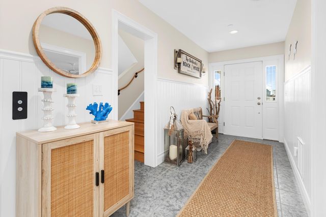 5 Ocean Blvd Unit A2, Hampton, NH 03842