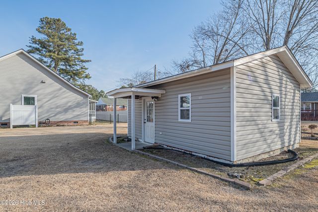 330 Bethana Court, Winterville, NC 28590