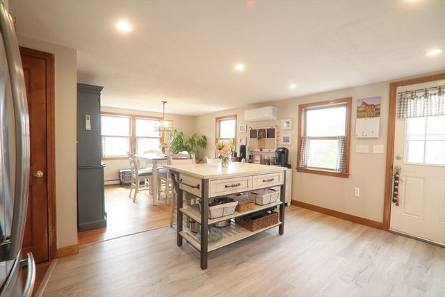 11 Ellisville Drive, Plymouth, MA 02360