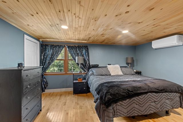 11 Ellisville Drive, Plymouth, MA 02360