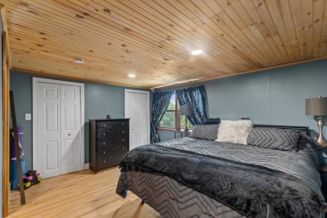 11 Ellisville Drive, Plymouth, MA 02360