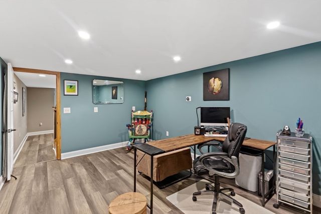 11 Ellisville Drive, Plymouth, MA 02360