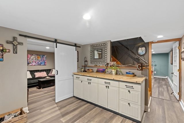 11 Ellisville Drive, Plymouth, MA 02360