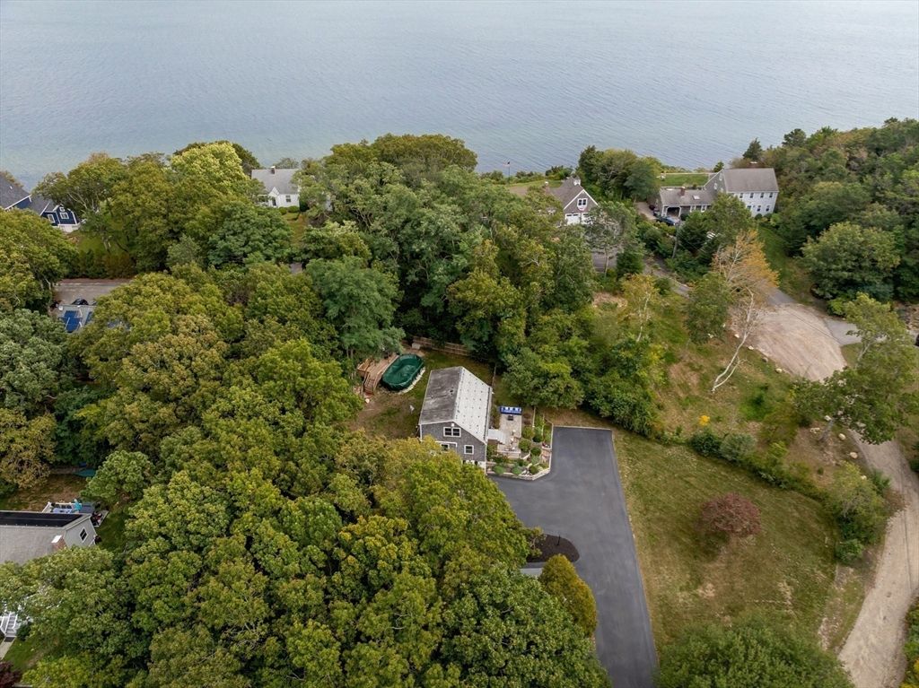 11 Ellisville Drive, Plymouth, MA 02360
