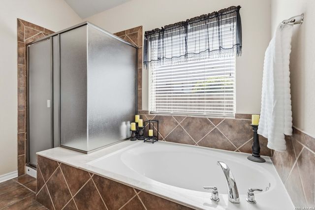 3353 Joshs Way, Marion, TX 78124