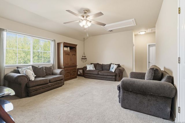 3353 Joshs Way, Marion, TX 78124