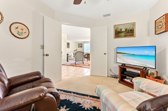 3385 Jog Park Drive, Greenacres, FL 33467