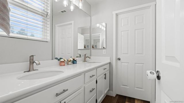 28327 Triese St, Murrieta, CA 92563