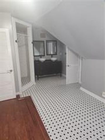 60 Lemoyne Place, Mobile, AL 36604