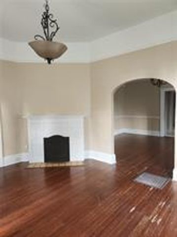 60 Lemoyne Place, Mobile, AL 36604