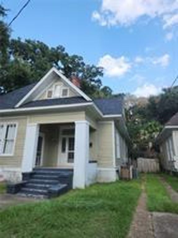 60 Lemoyne Place, Mobile, AL 36604