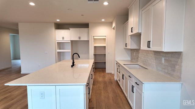 7312 Cryosphere Street, Bakersfield, CA 93311