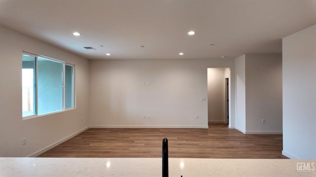 7312 Cryosphere Street, Bakersfield, CA 93311