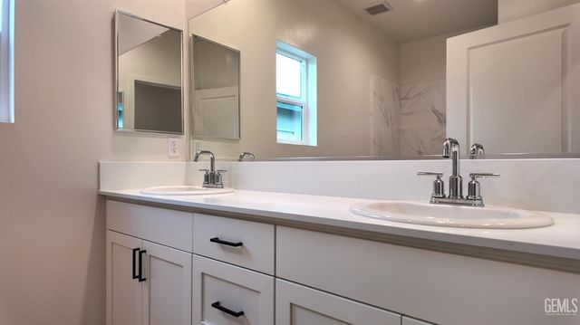 7312 Cryosphere Street, Bakersfield, CA 93311