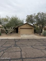 40808 N HEARST Drive, Anthem, AZ 85086