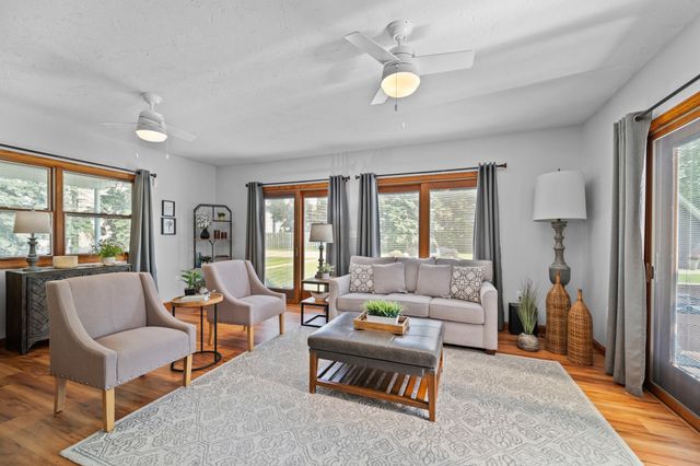 5124 W RIDGE Road, Erie, PA 16506