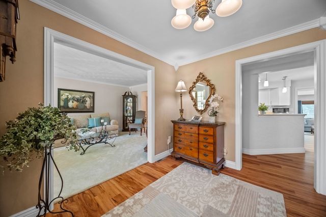 5124 W RIDGE Road, Erie, PA 16506