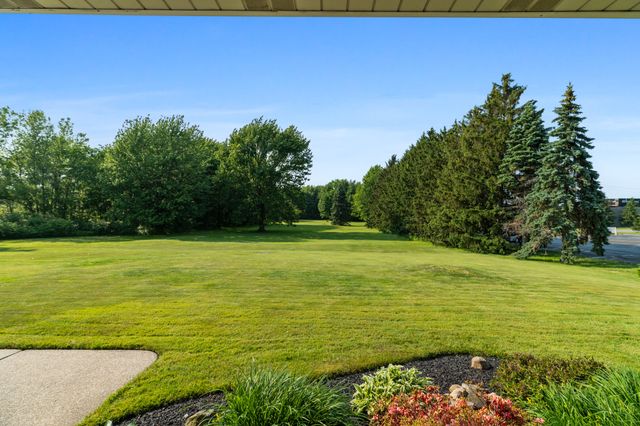 5124 W RIDGE Road, Erie, PA 16506