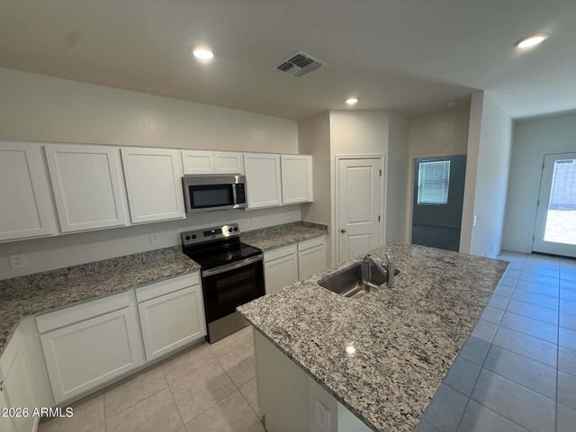 2073 E DRIFTWOOD Drive, San Tan Valley, AZ 85140